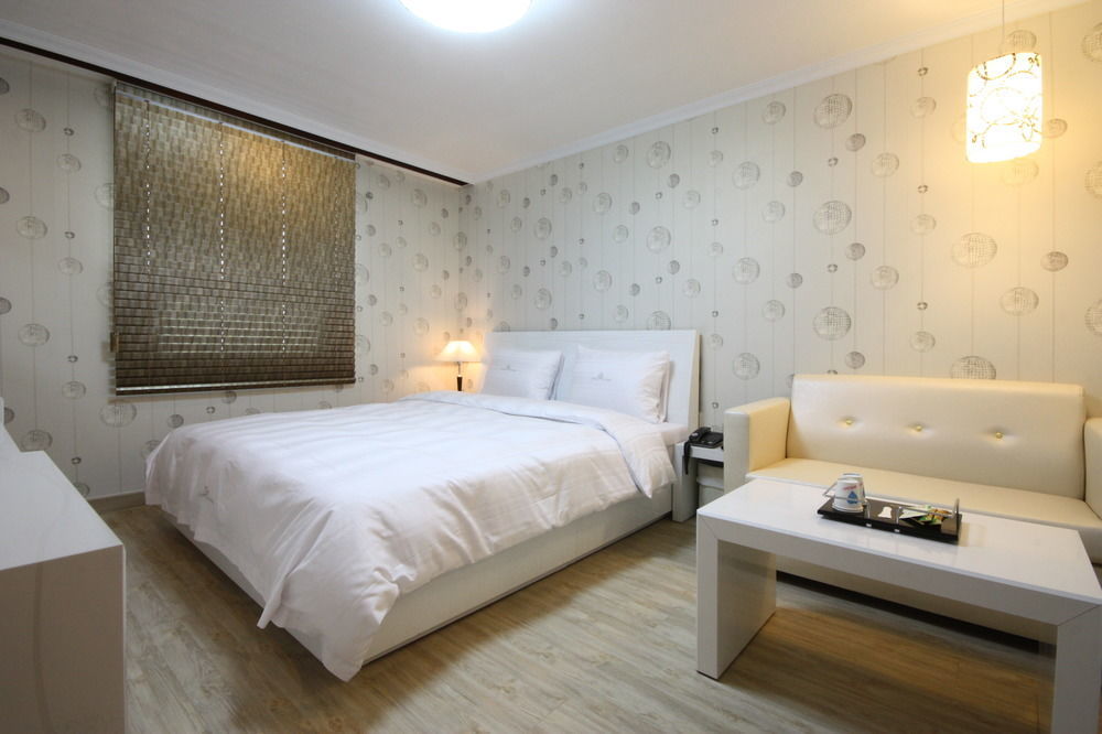Gallery Tourist Hotel Cheongju Exterior foto