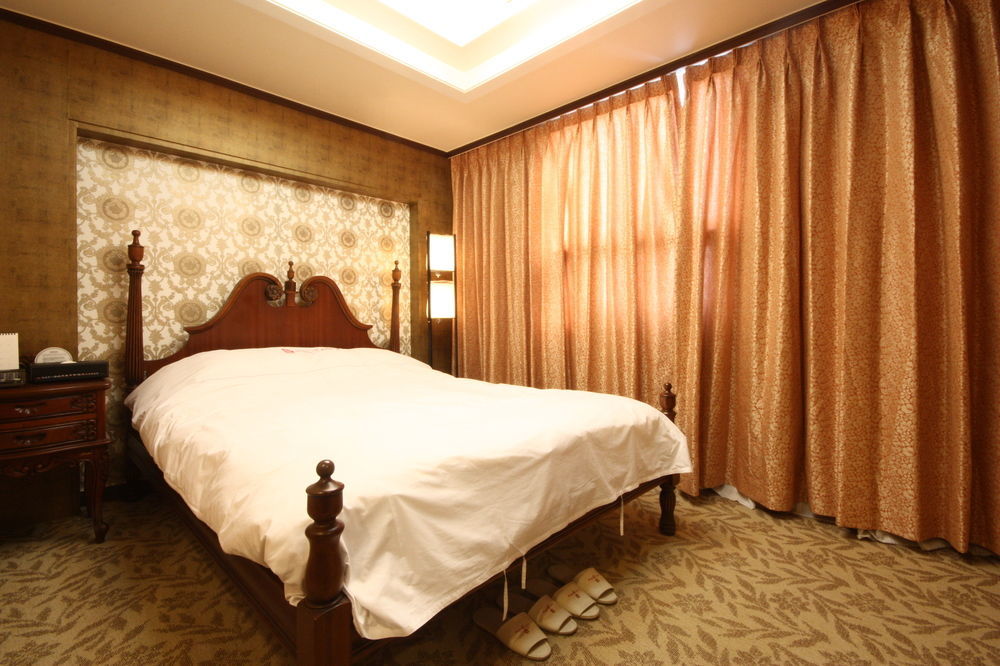 Gallery Tourist Hotel Cheongju Exterior foto